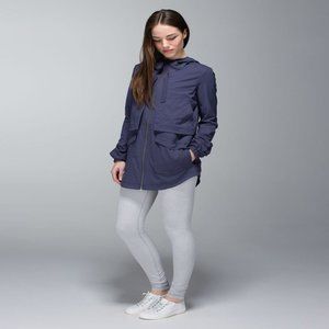 Lululemon Yogi Anorak Jacket in Cadet Blue Size 6